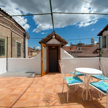 Old Town Apartment