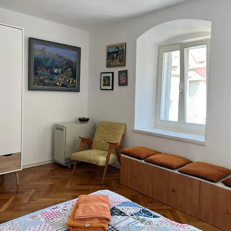 Old Town Apartamento *
